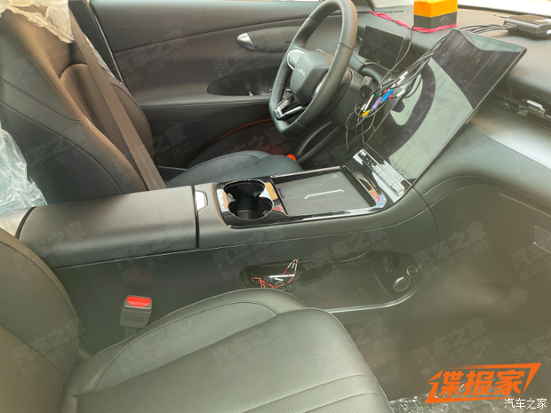 奇瑞T1Q内饰谍照曝光 或命名为瑞虎5L 小号瑞虎8要来了