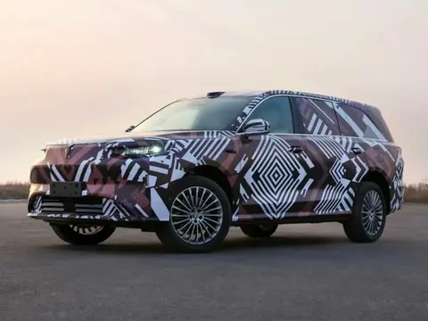 魏建军喊保定大旗杆!魏牌V9X 4.4秒破百 35万起剑指高端SUV